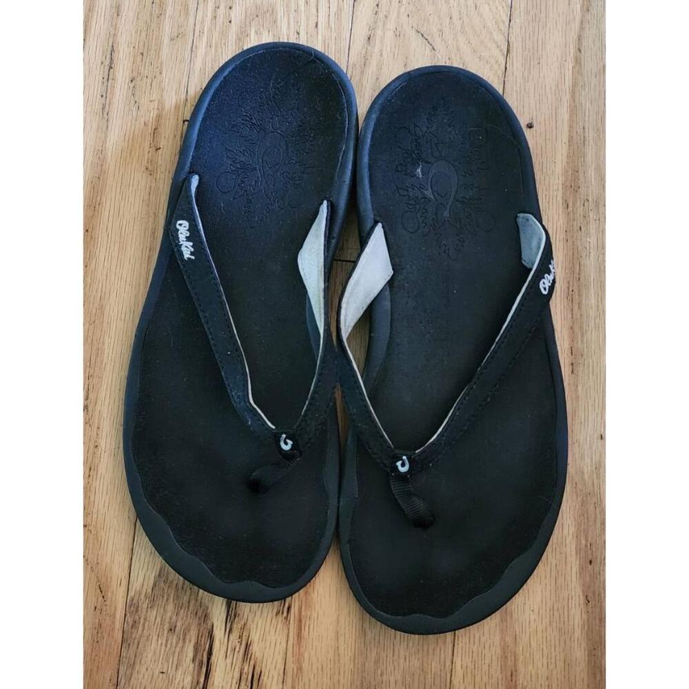 Olukai Flip Flops Womens Size US 6‎ Black Thong Straps Beach Minimalist Casual
